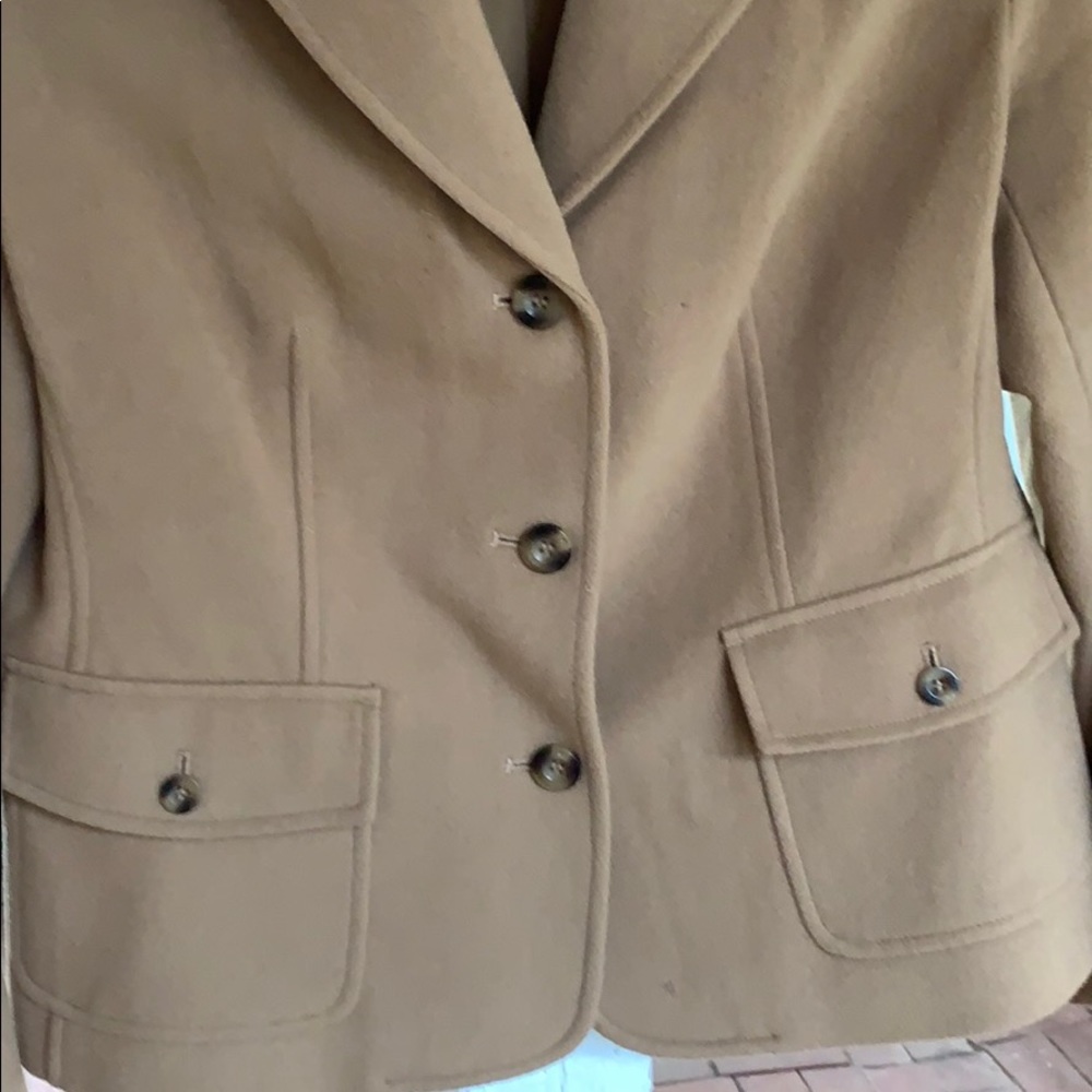 Jacket - Picture 3 of 4